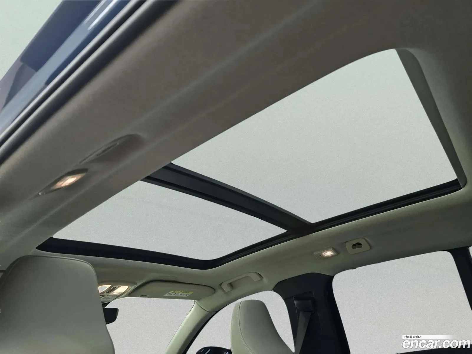 Volvo XC40 2025 — 18