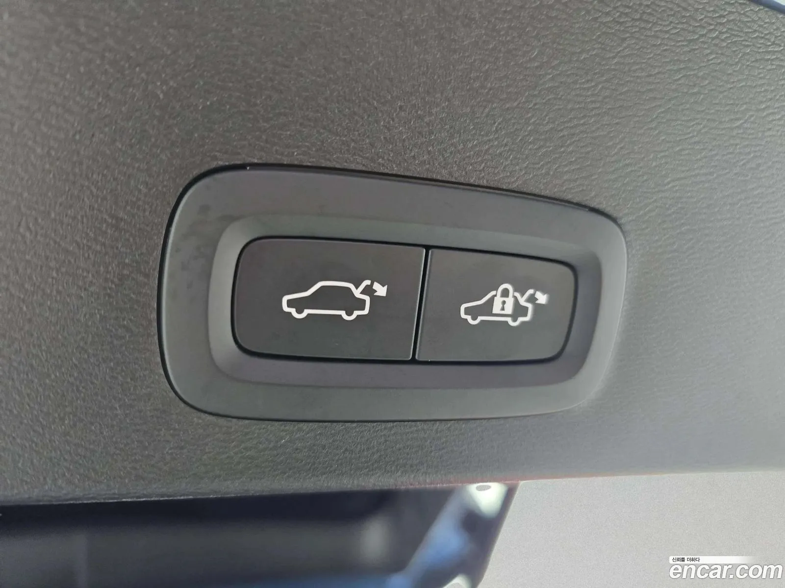 Volvo XC40 2025 — 19