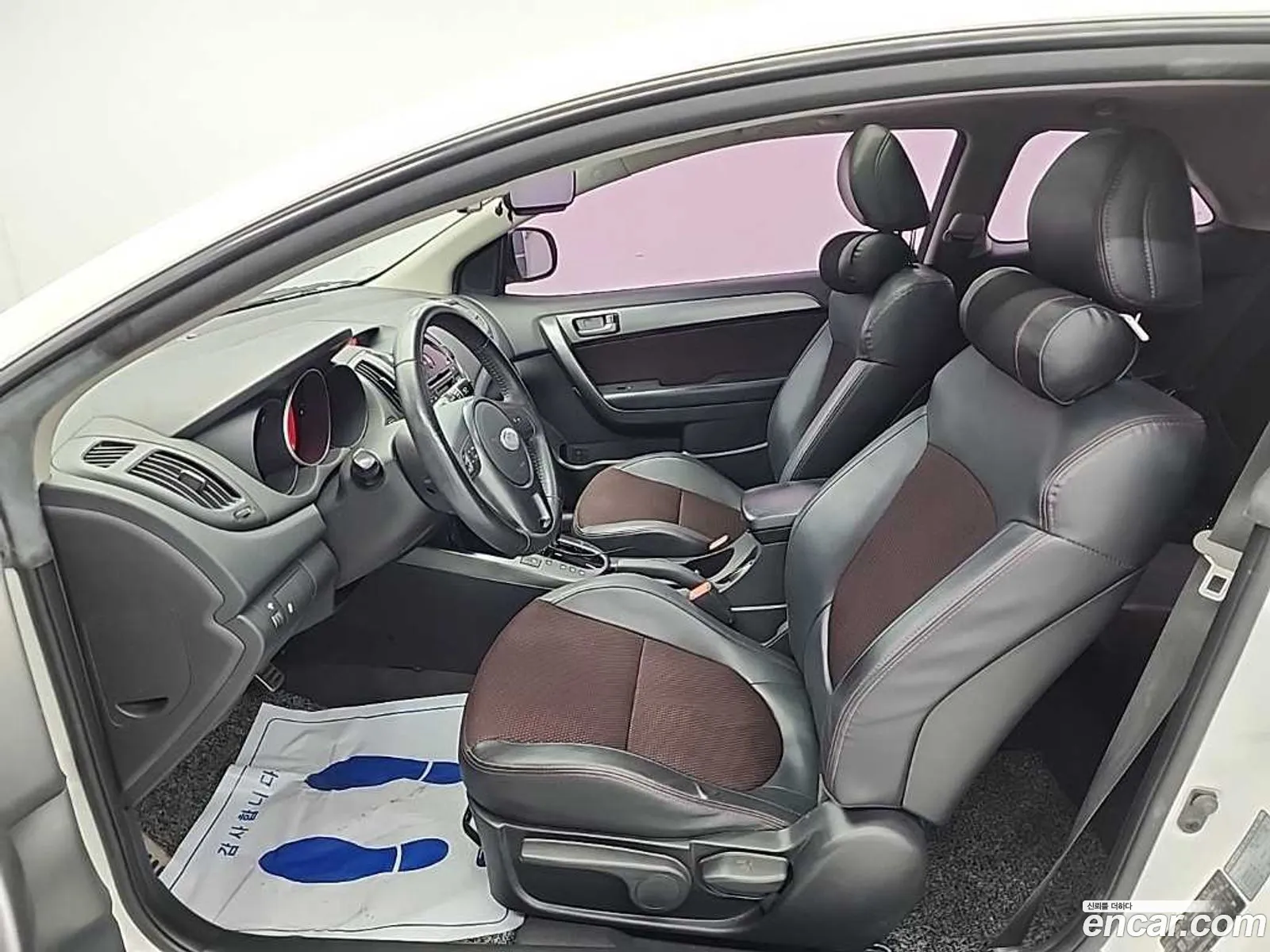 Kia Forte Koup 2010 — 16