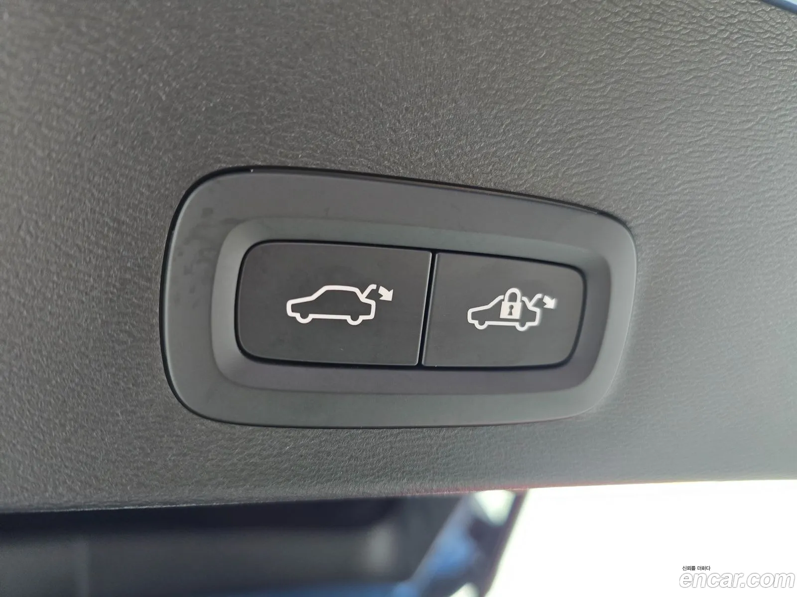 Volvo XC40 2025 — 13