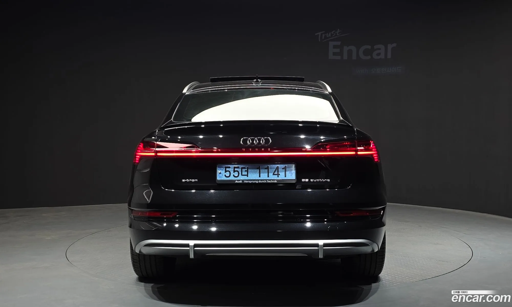 Audi e-tron 2022 — 4