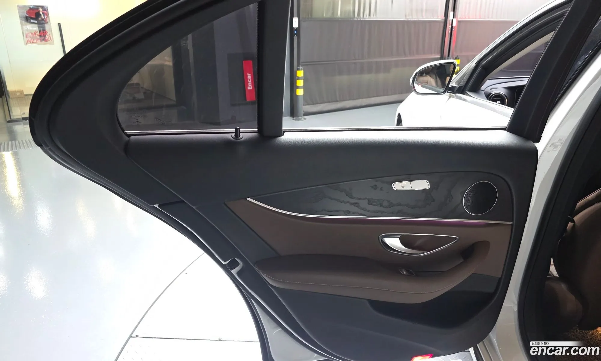 Mercedes-Benz E-Class W213 2017 — 22