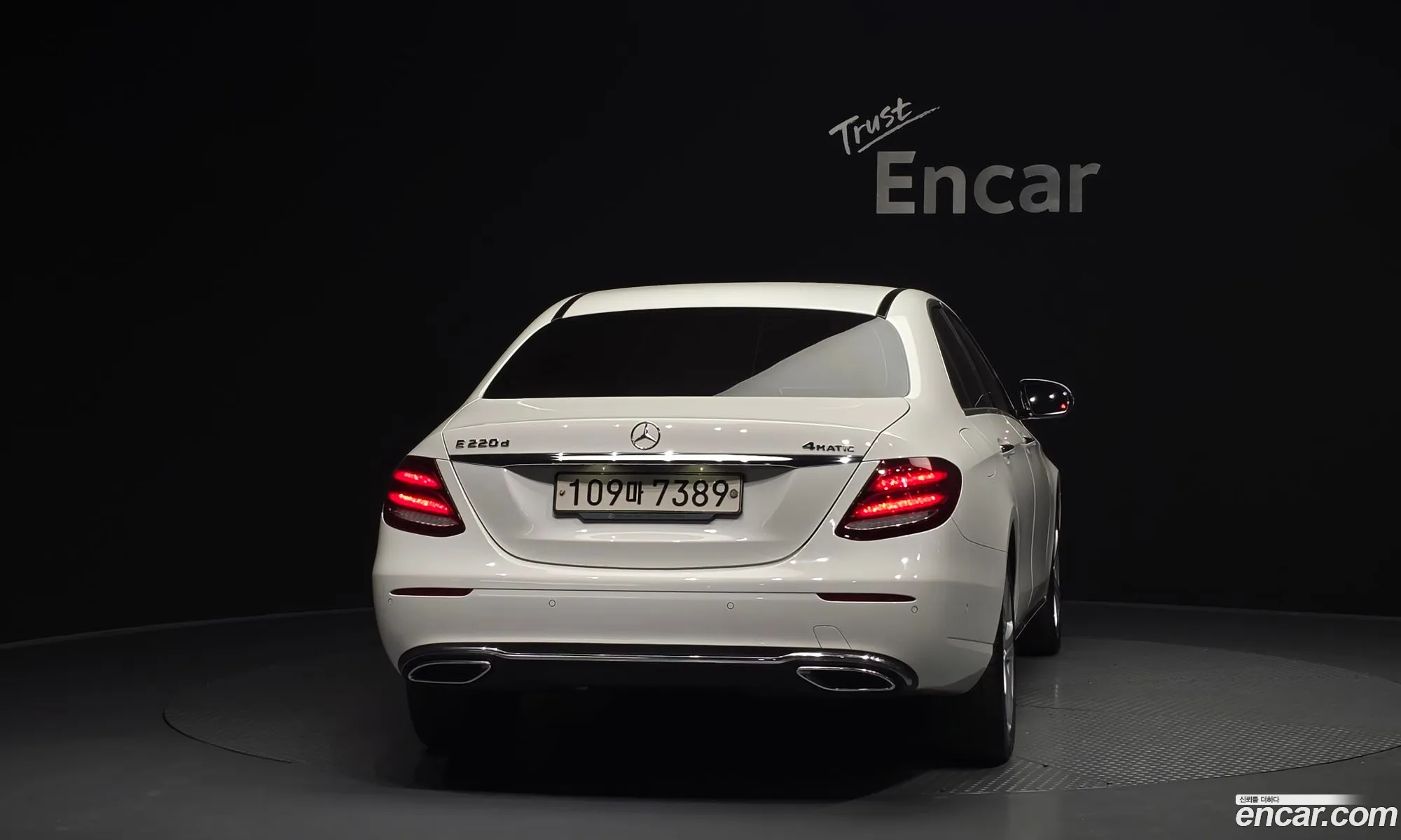 Mercedes-Benz E-Class W213 2017 — 17