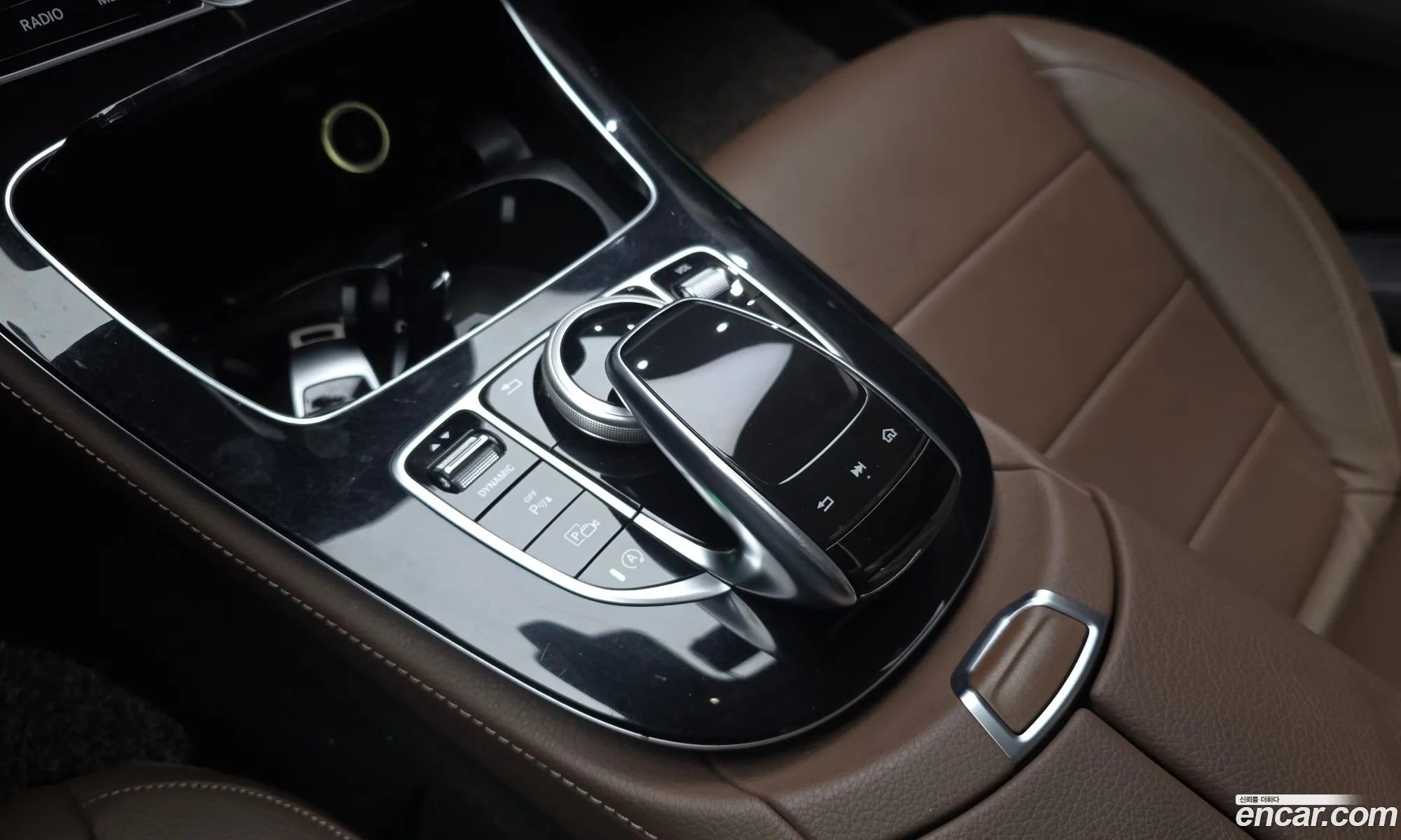 Mercedes-Benz E-Class W213 2017 — 33