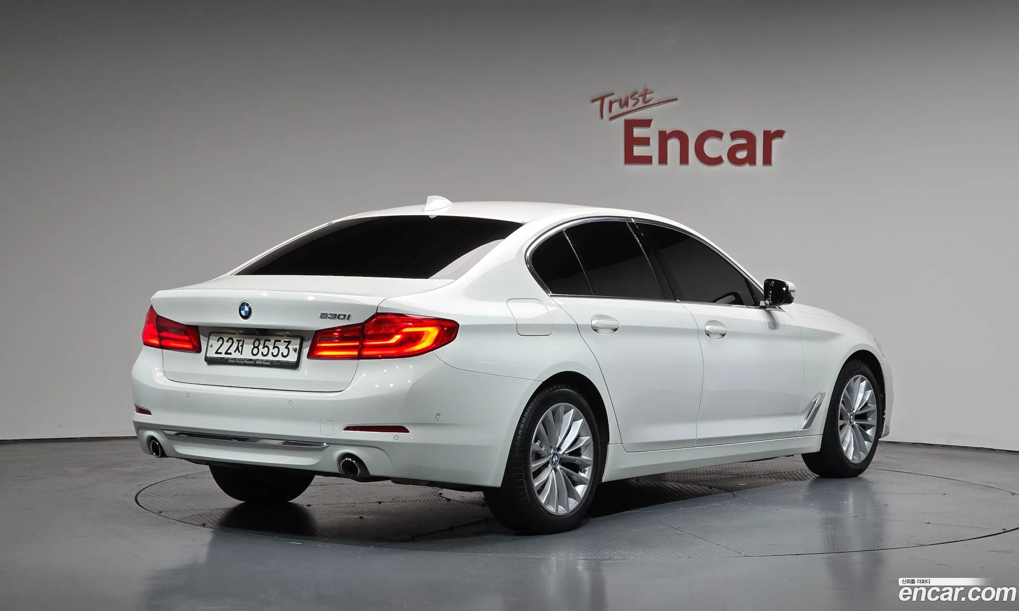 BMW 5 Series 2019 WBAJD3101KB317444 — 2