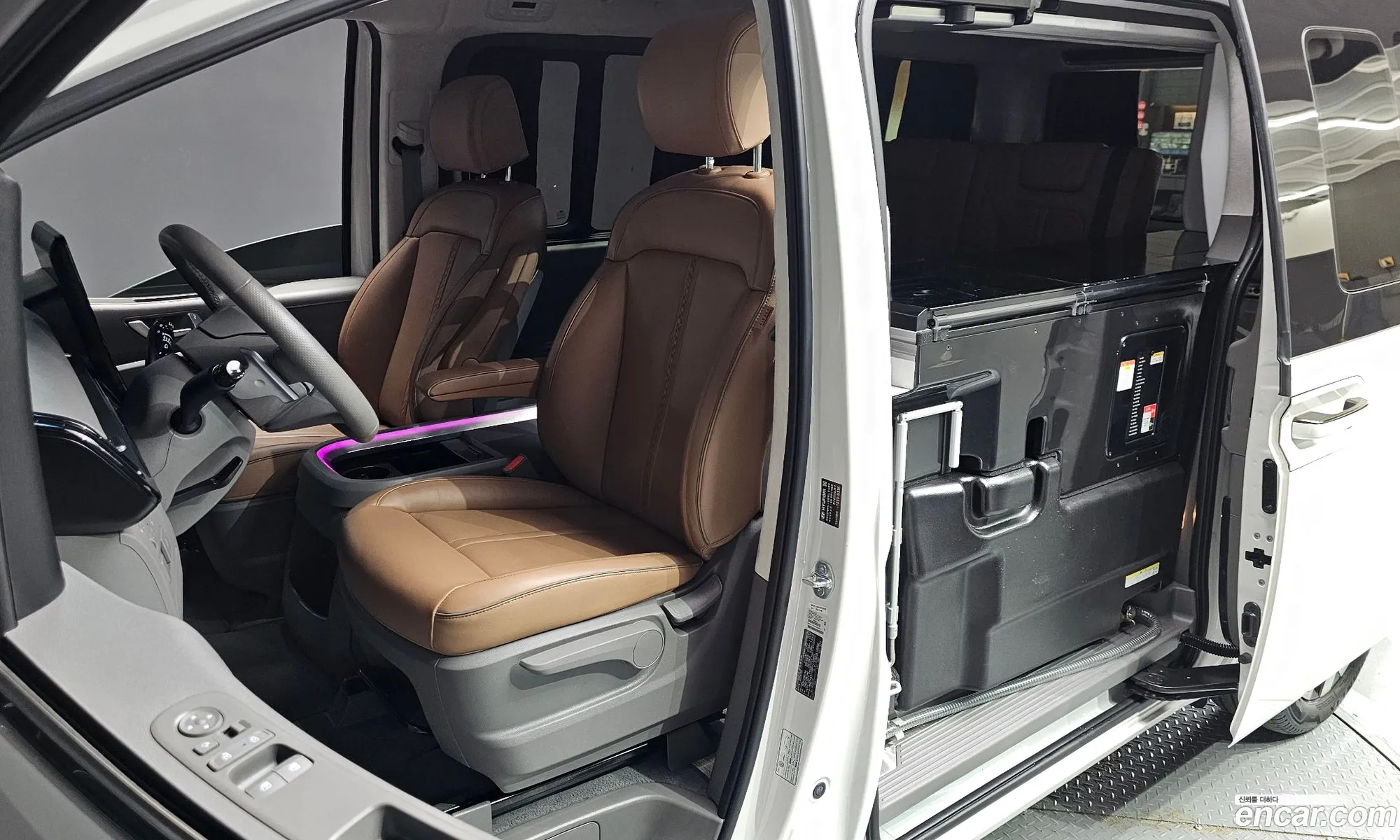 Hyundai Staria 2024 — 5