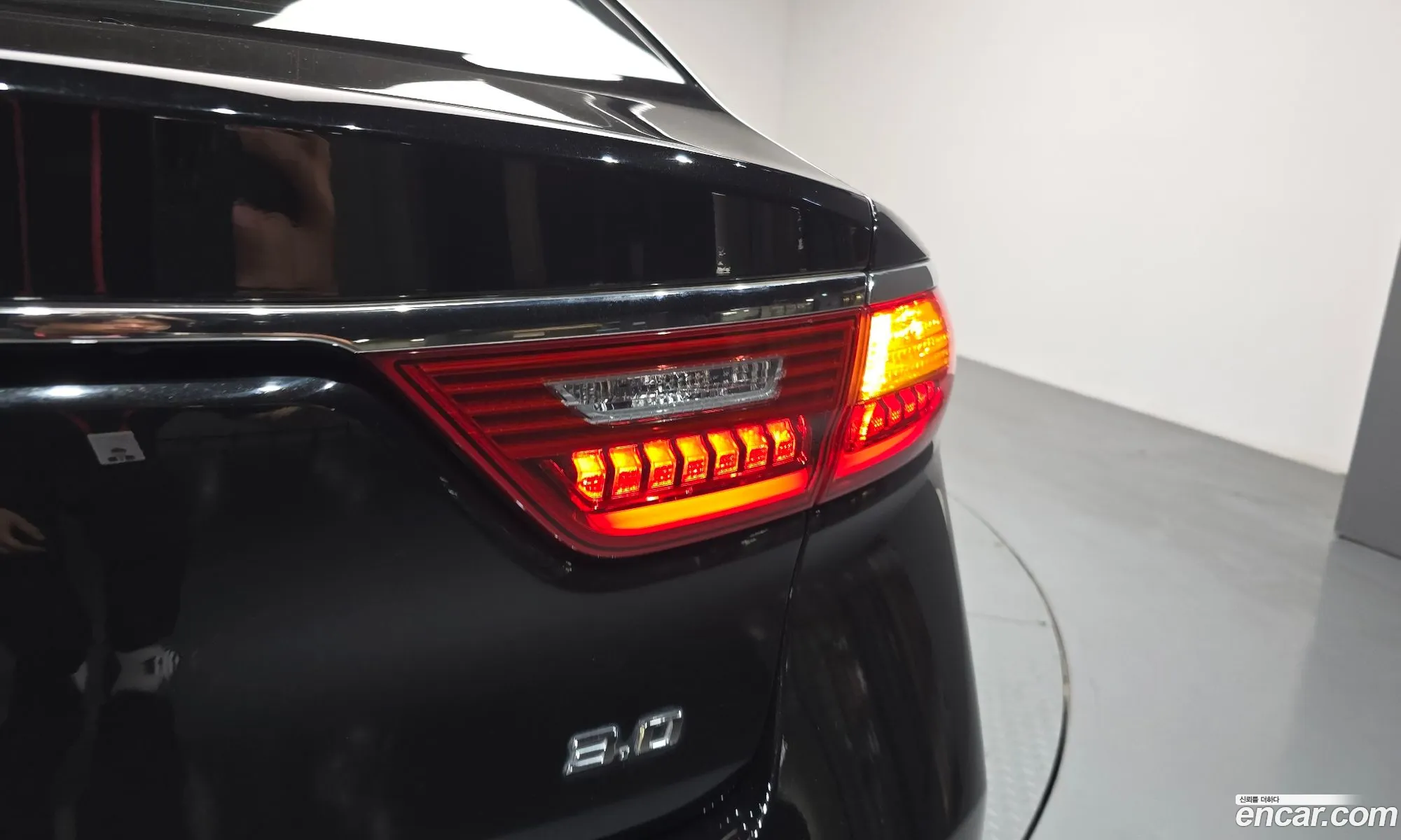 Kia K7 2017 — 13