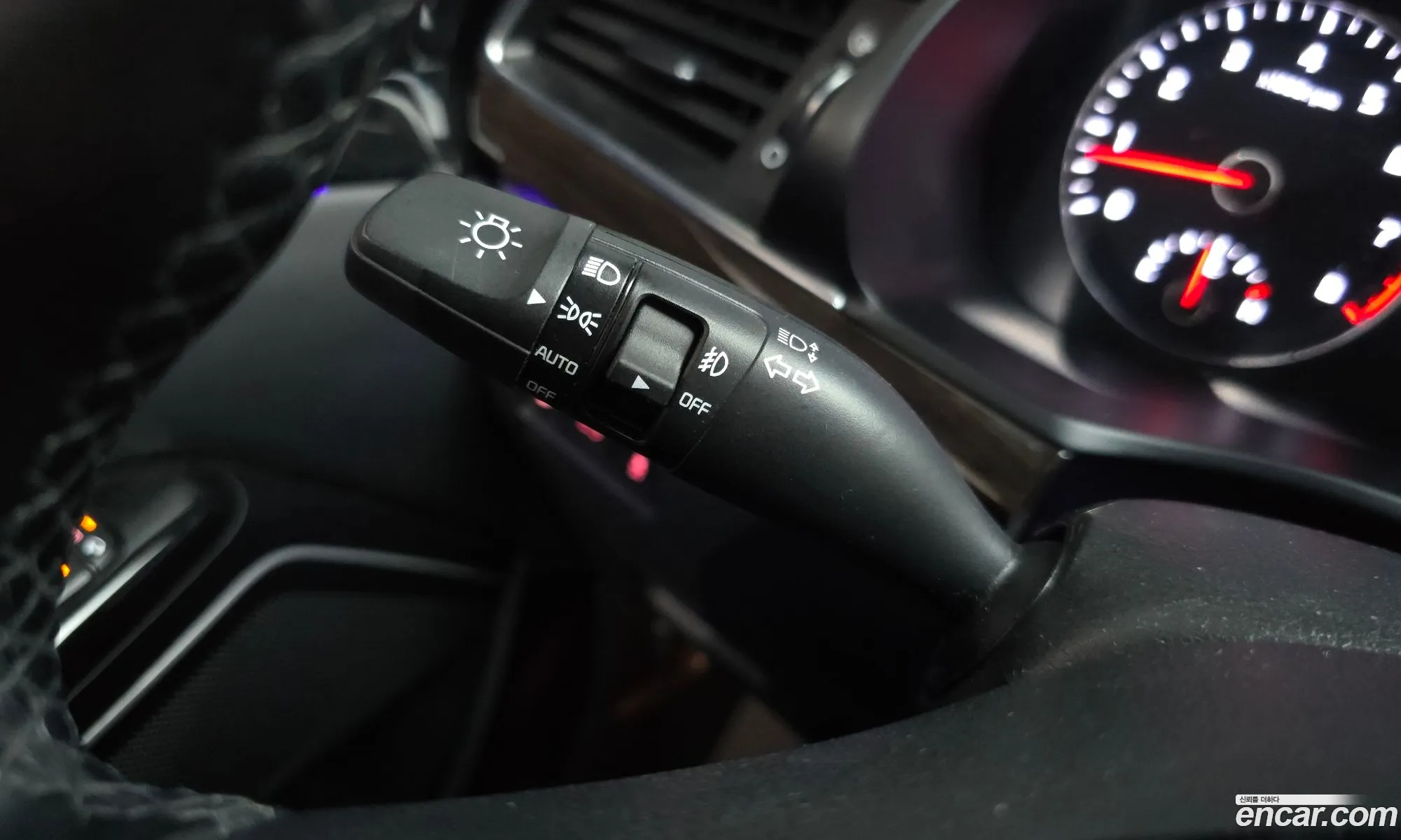 Kia K7 2017 — 25