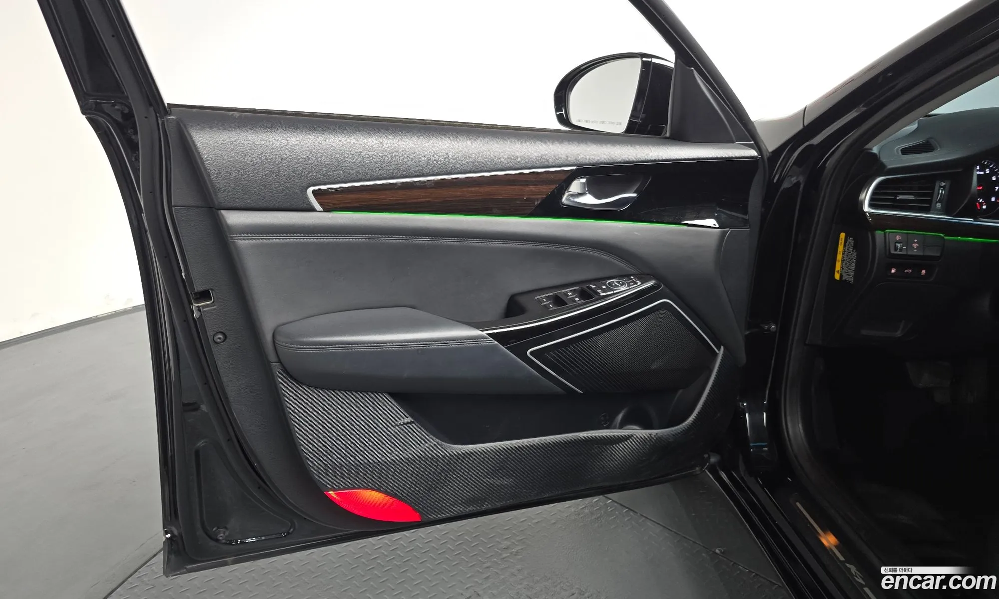 Kia K7 2017 — 10