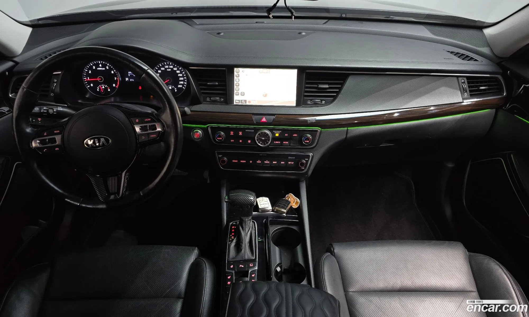 Kia K7 2017 — 33