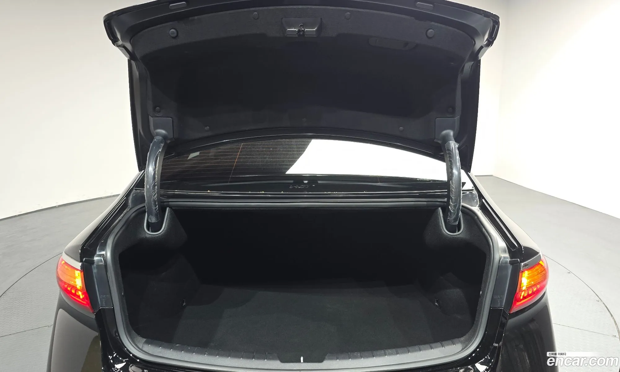 Kia K7 2017 — 13
