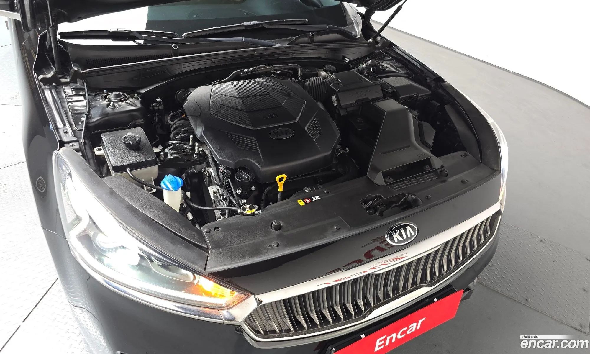 Kia K7 2017 — 2