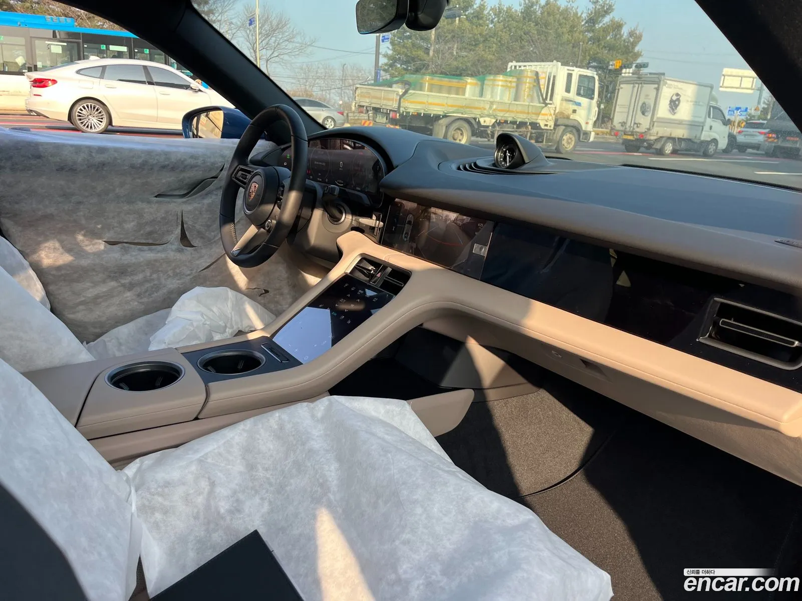 Porsche Taycan 2025 — 5