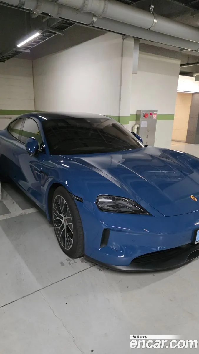 Porsche Taycan 2025 — 2
