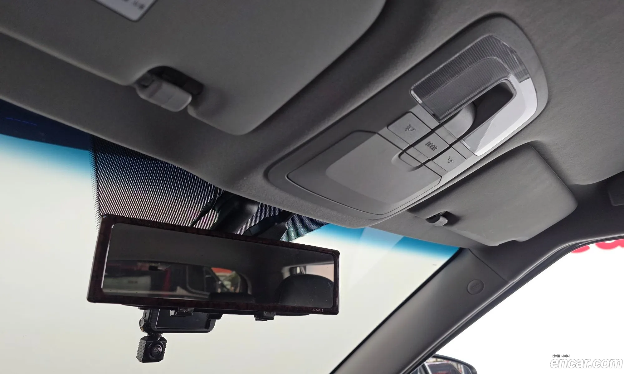 KG Mobility (SsangYong) Tivoli Armour 2018 — 13
