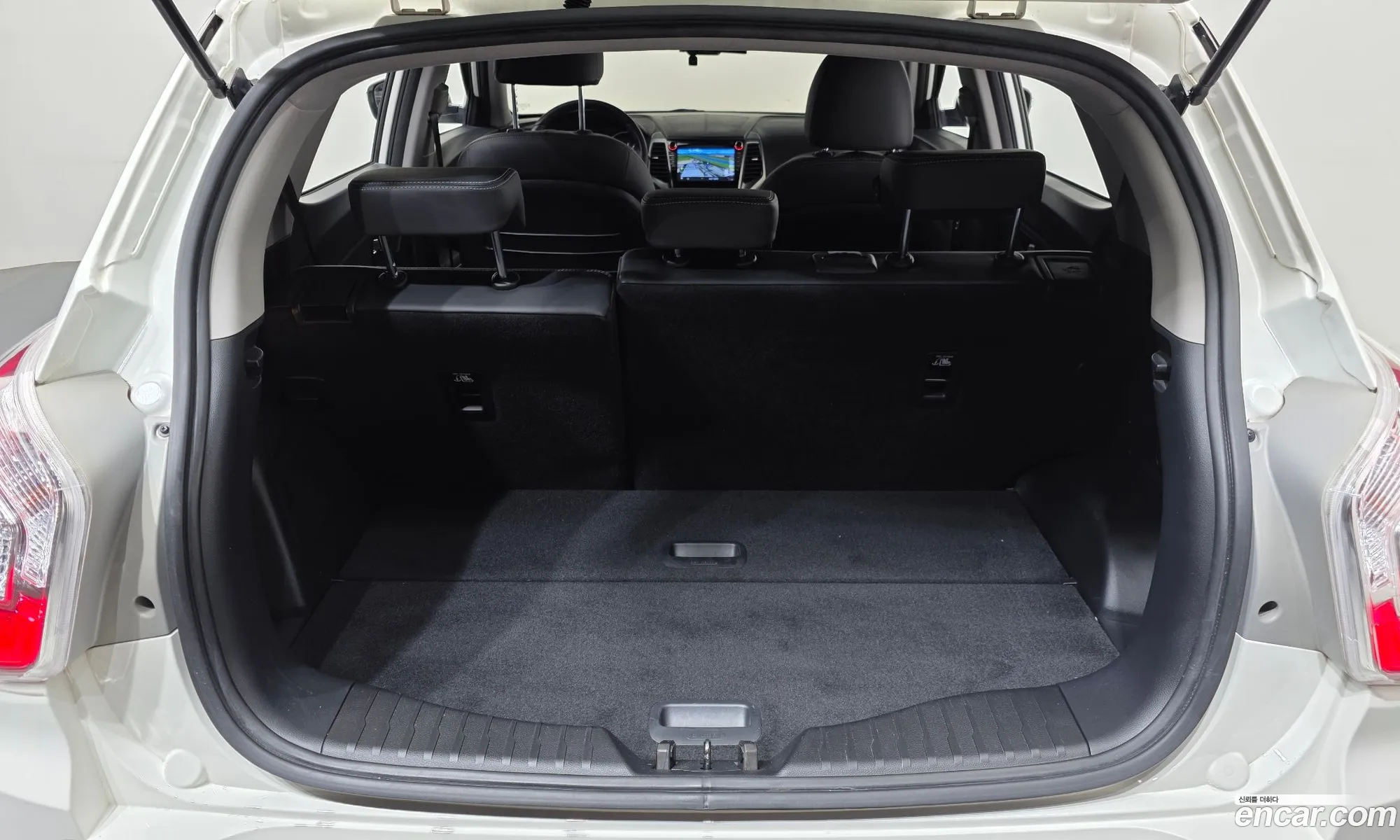 KG Mobility (SsangYong) Tivoli Armour 2018 — 12