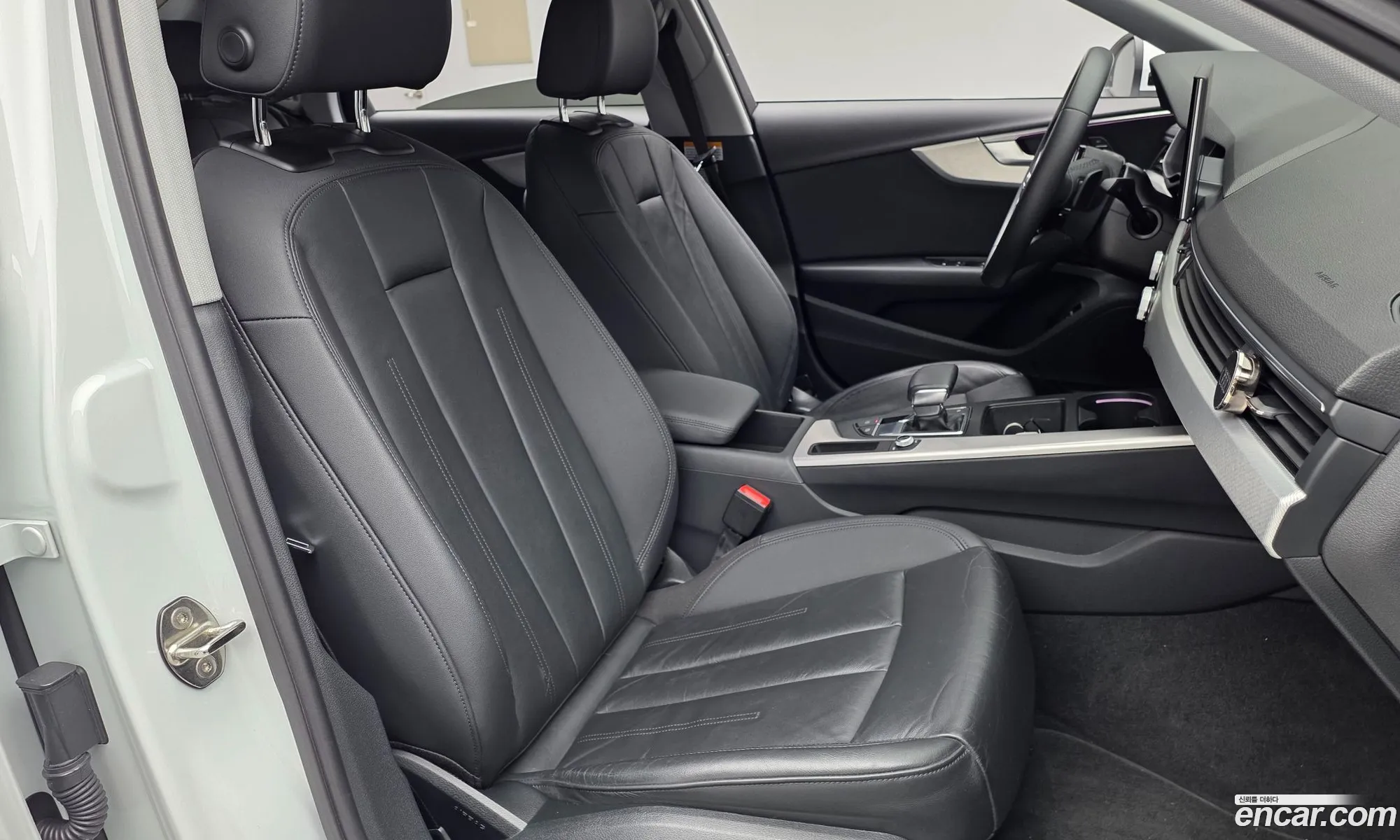 Audi A4 2021 — 14