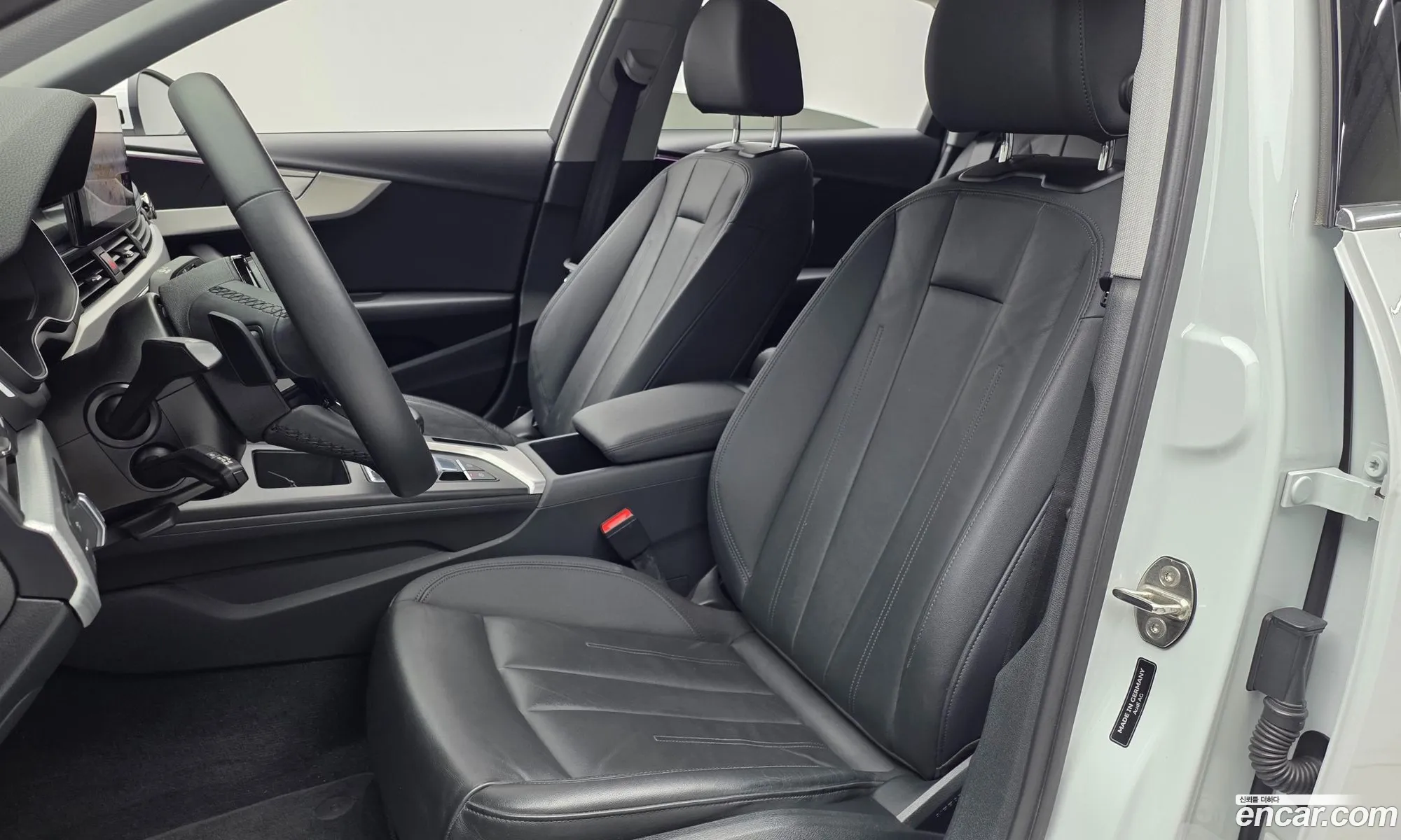 Audi A4 2021 — 13