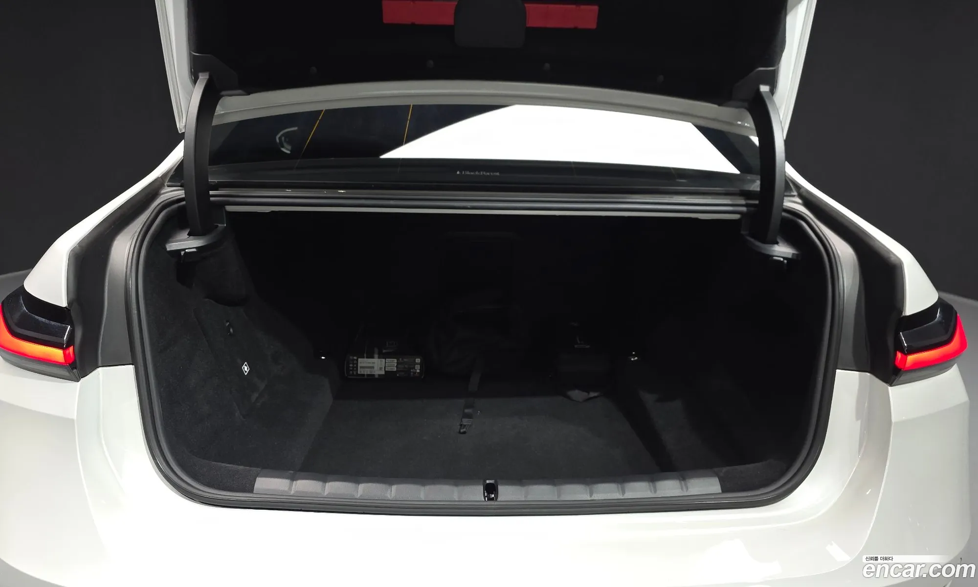 BMW 7 Series 2025 — 6