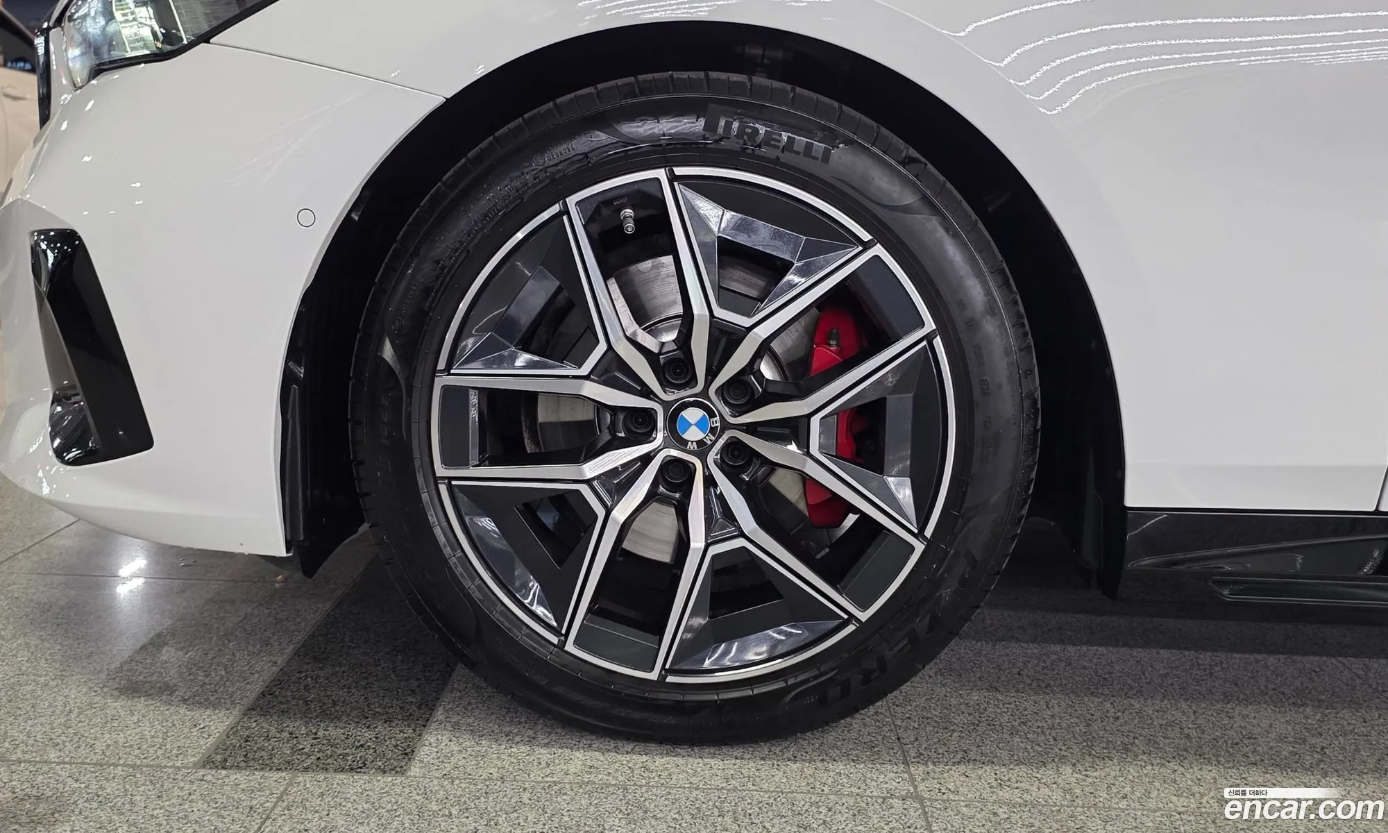 BMW 5 Series 2024 — 13
