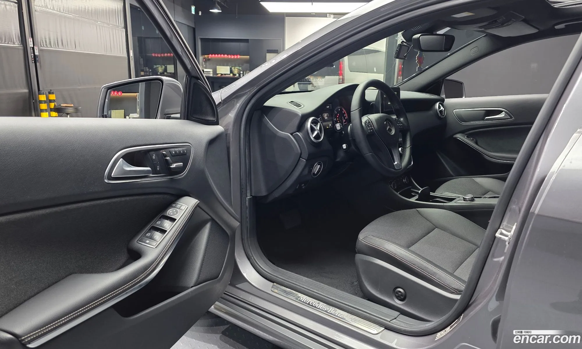 Mercedes-Benz A-Class W176 2015 WDDBF1CB5FJ334740 — 9