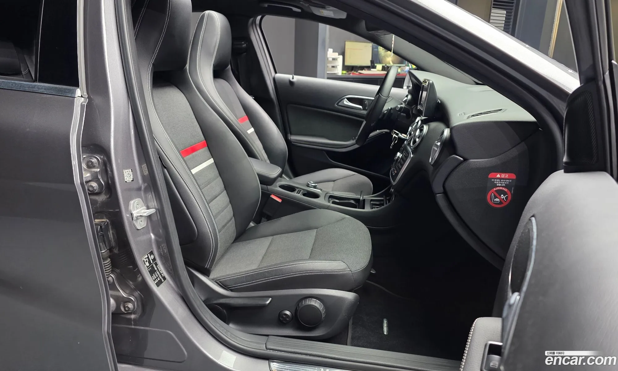 Mercedes-Benz A-Class W176 2015 WDDBF1CB5FJ334740 — 3
