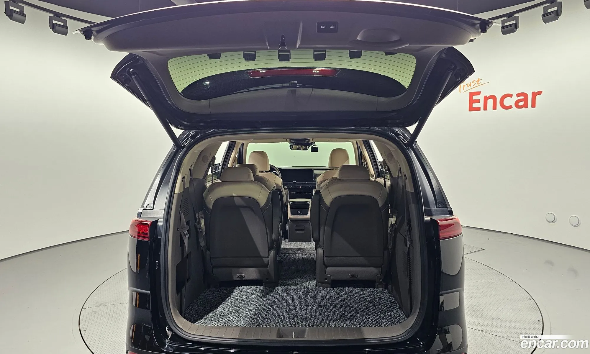 Kia Carnival 2023 KNANC81BBPS249076 — 24