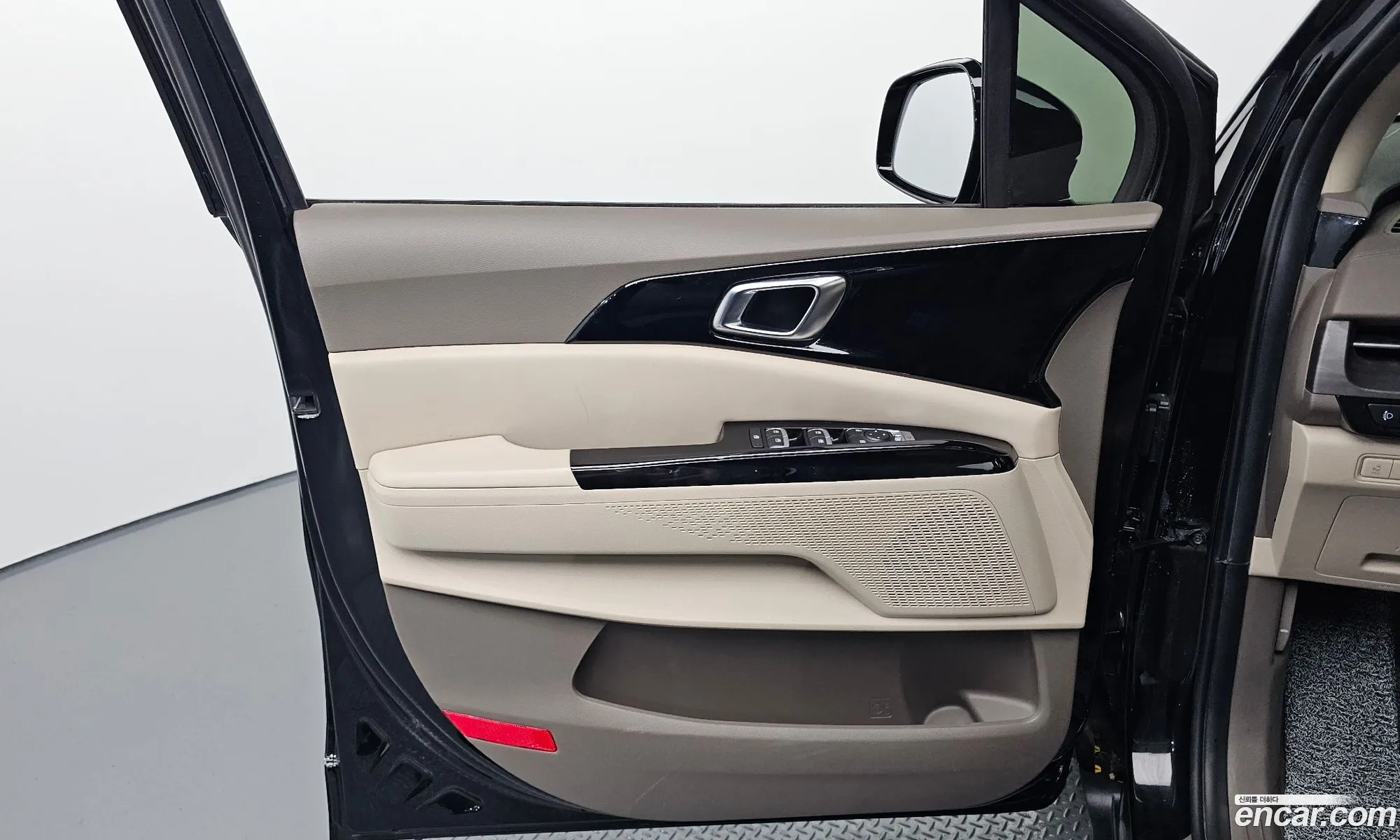 Kia Carnival 2023 KNANC81BBPS249076 — 25