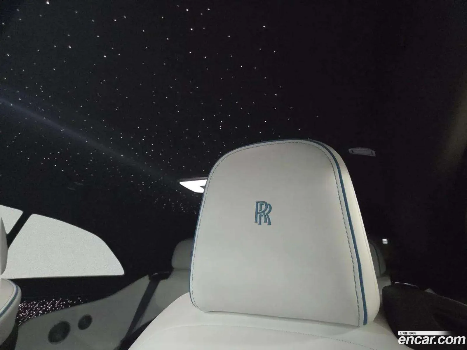 Rolls-Royce Spectre 2025 — 9