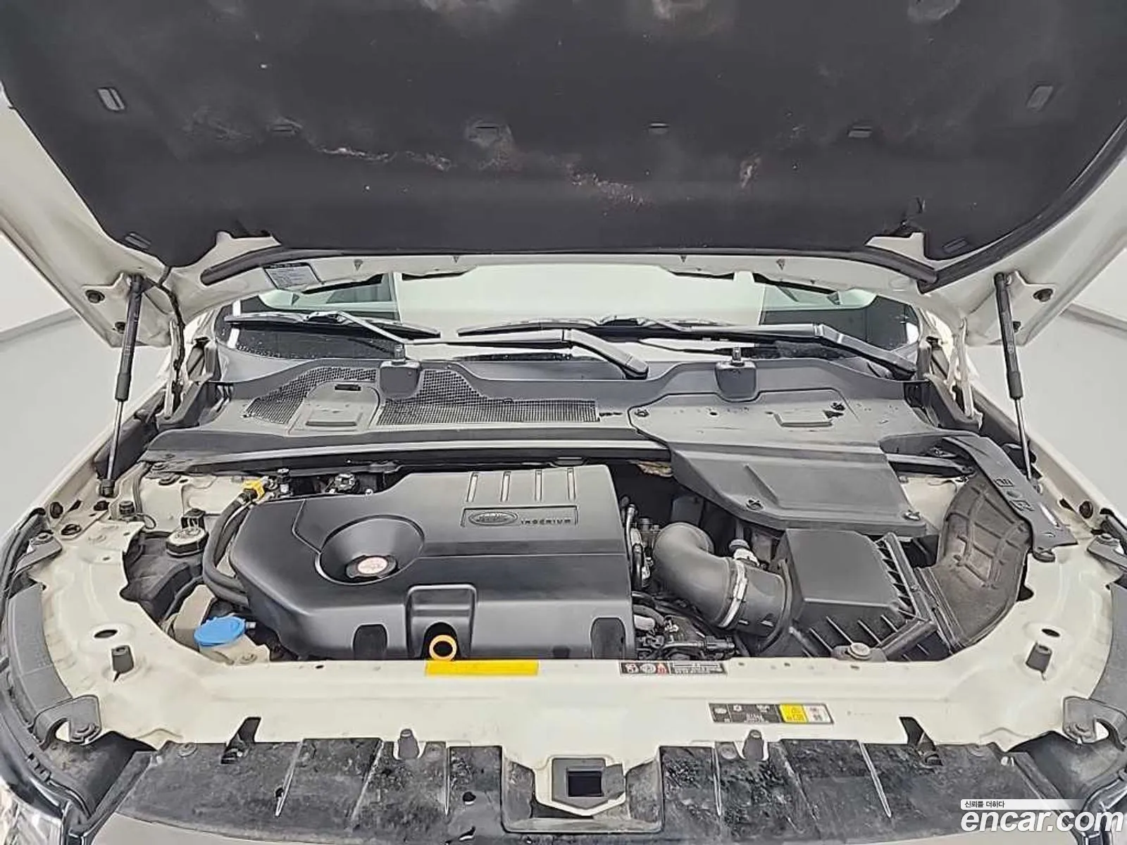 Land Rover Discovery Sport 2017 — 11