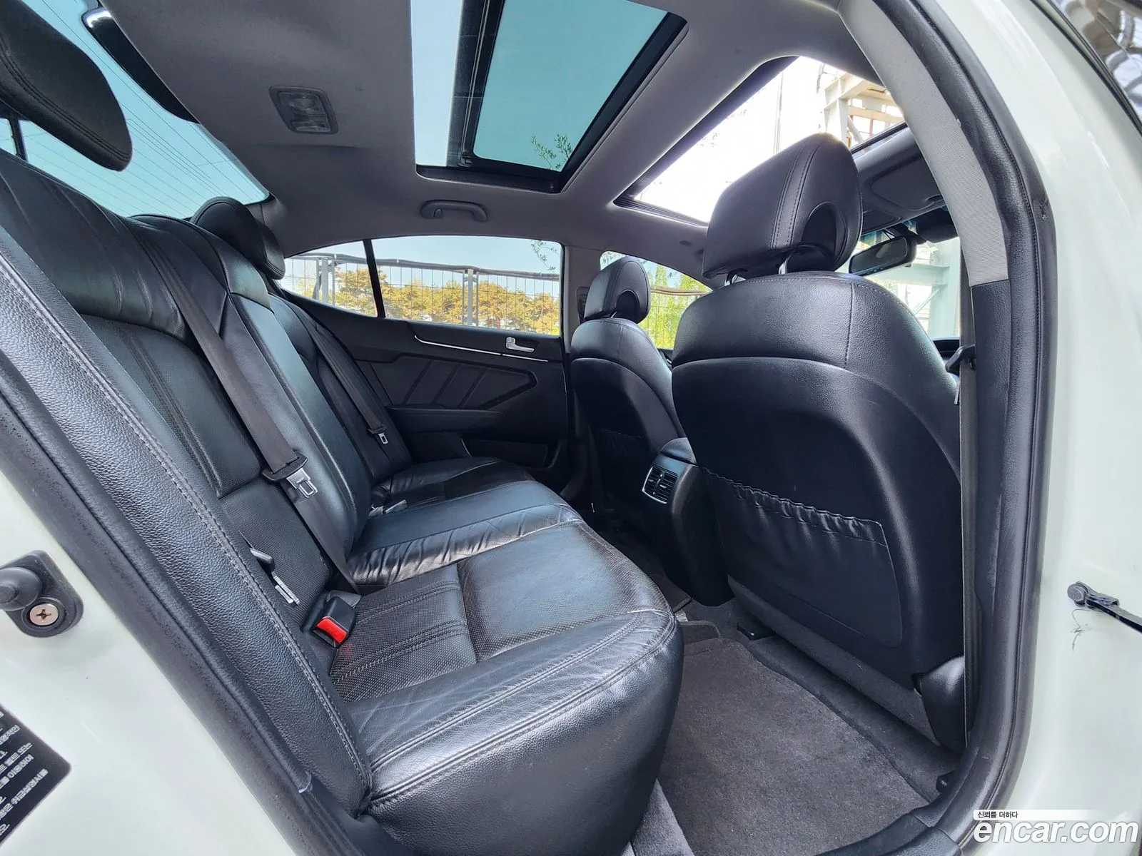 Kia The Prestige K7 2011 — 2