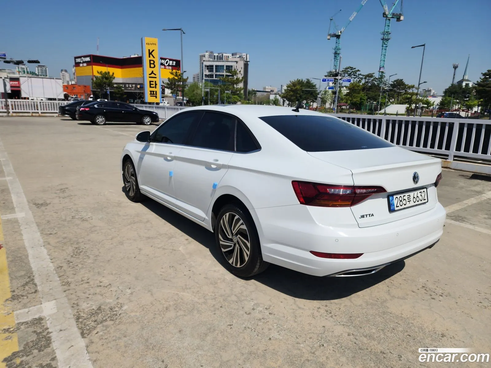 Volkswagen Jetta 7th Gen 2020 — 3