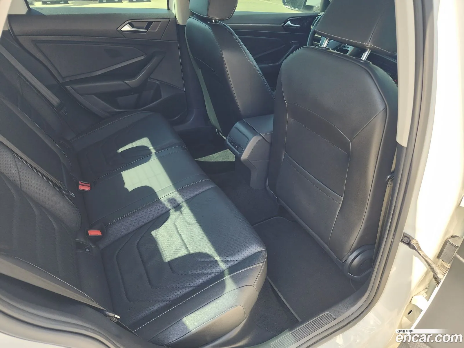 Volkswagen Jetta 7th Gen 2020 — 8