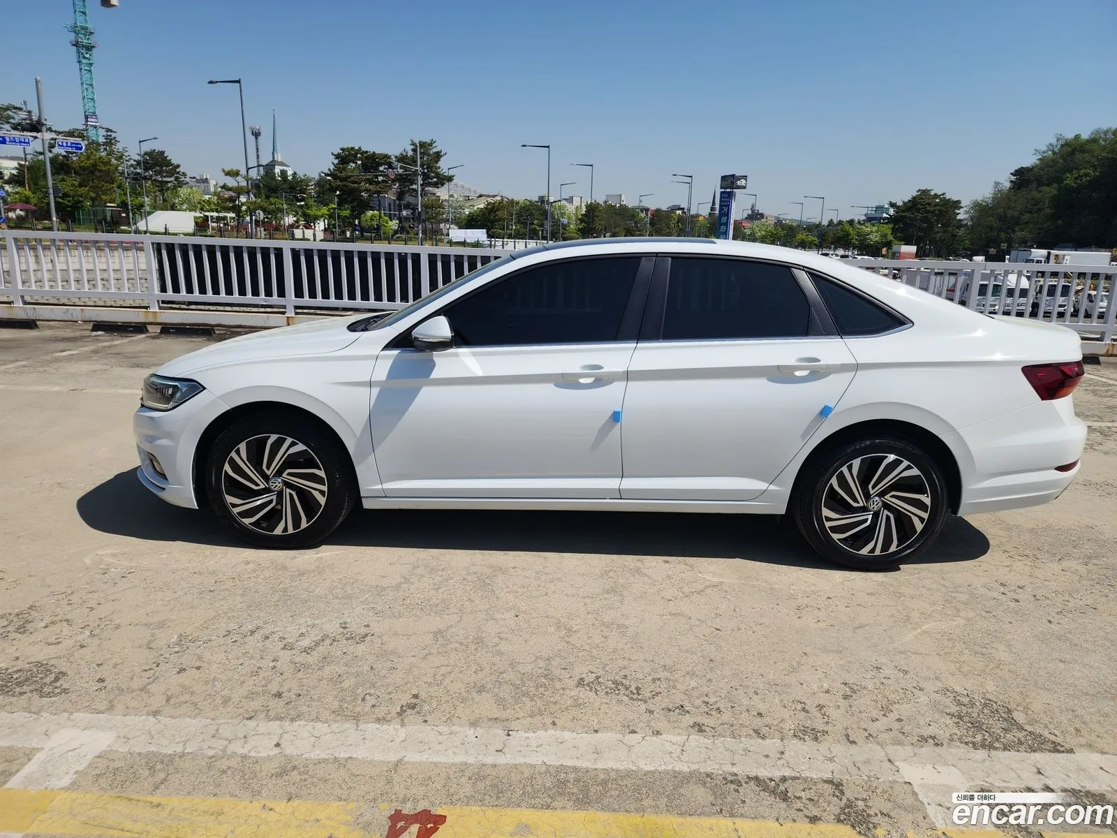 Volkswagen Jetta 7th Gen 2020 — 14