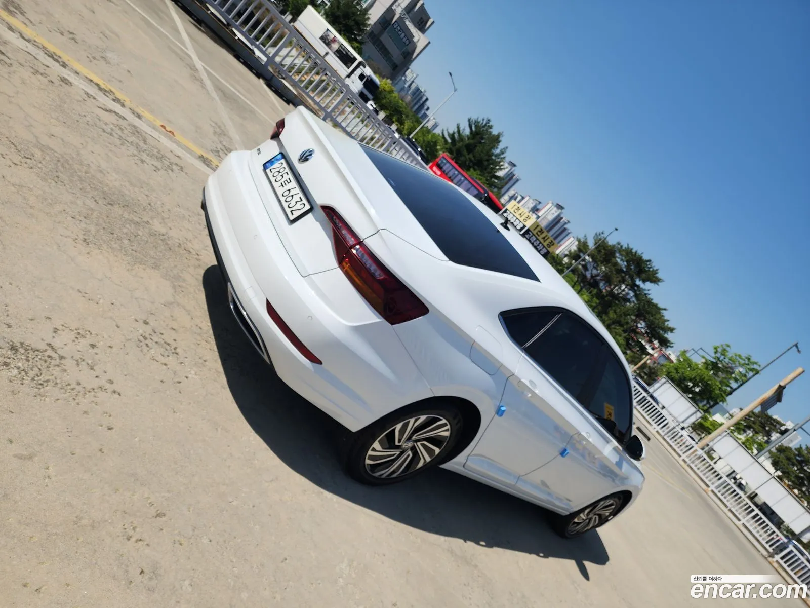 Volkswagen Jetta 7th Gen 2020 — 17