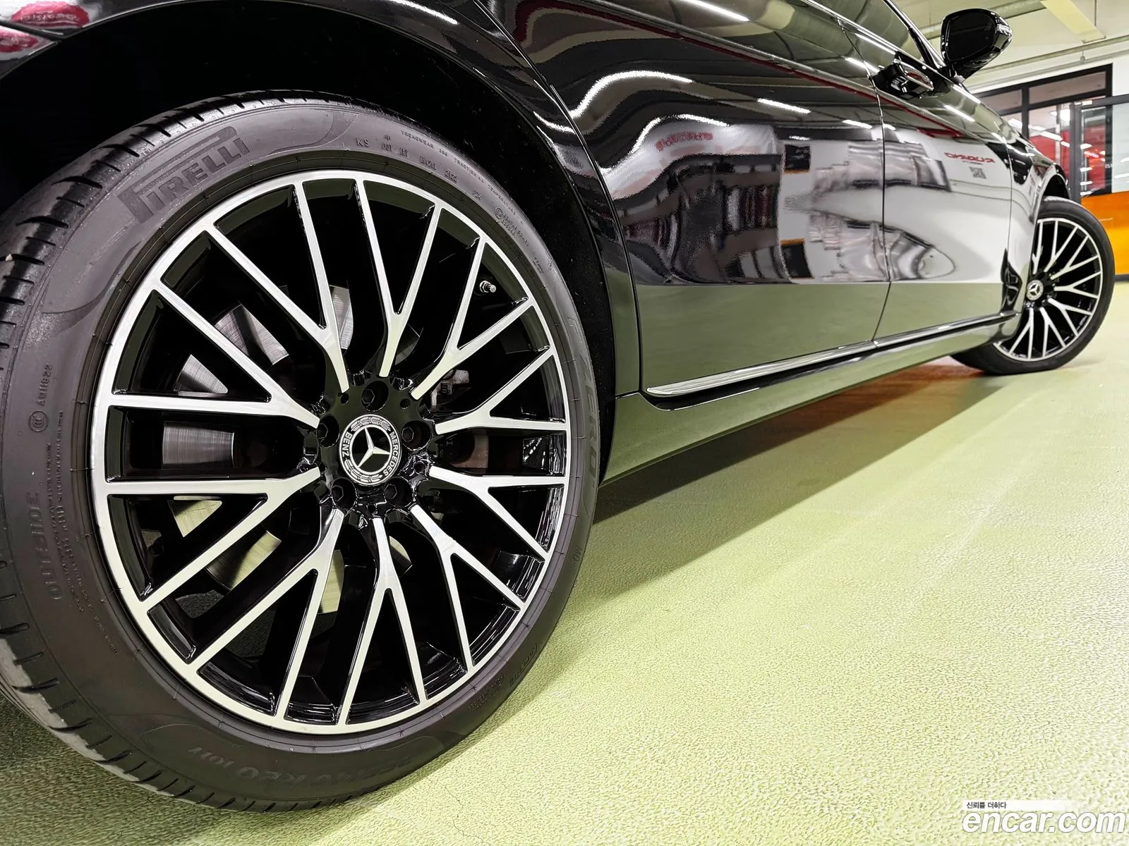 Mercedes-Benz S-Class W223 2022 — 17
