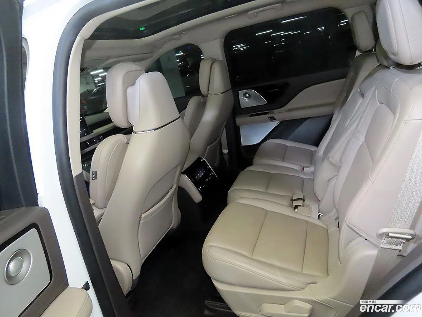 Lincoln Aviator 2023 — 14