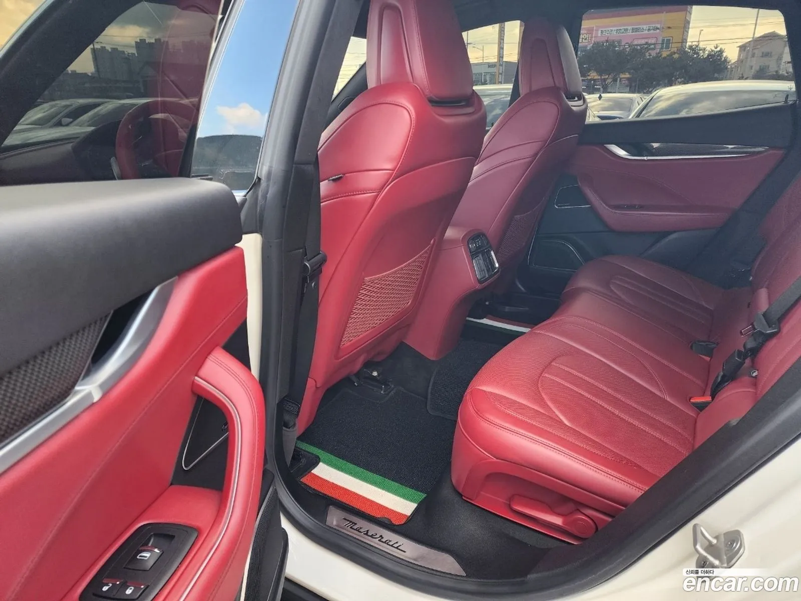 Maserati Levante 2018 — 16