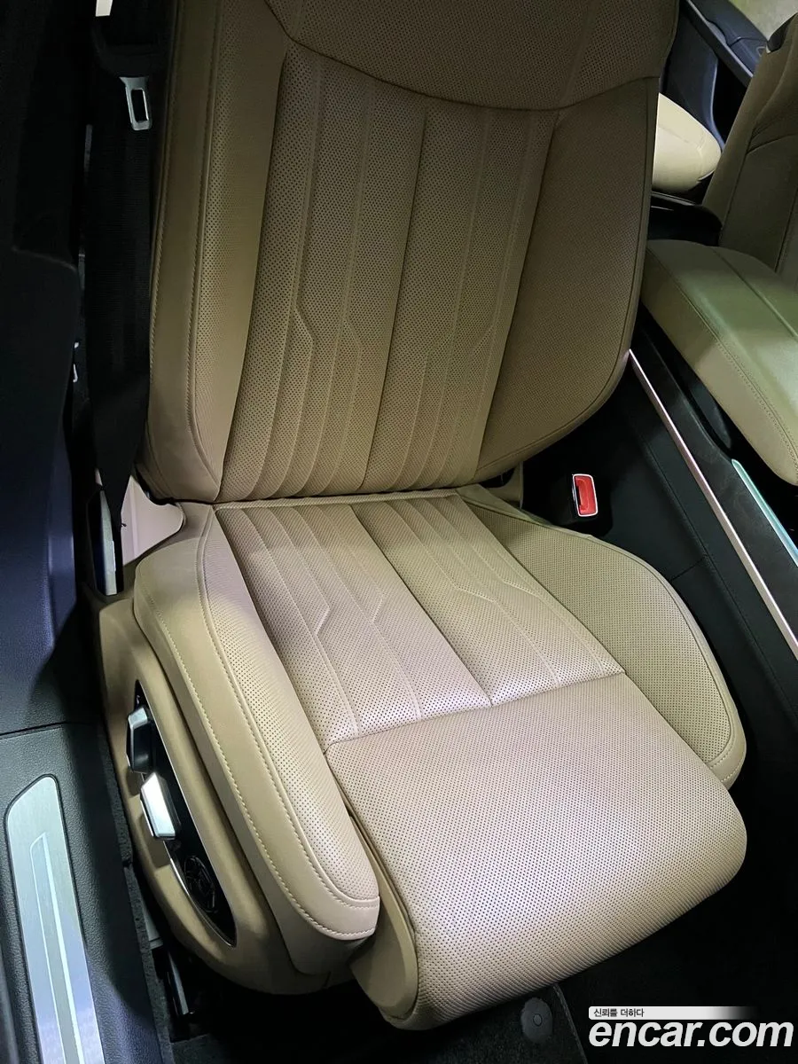 Audi A8 2020 — 15