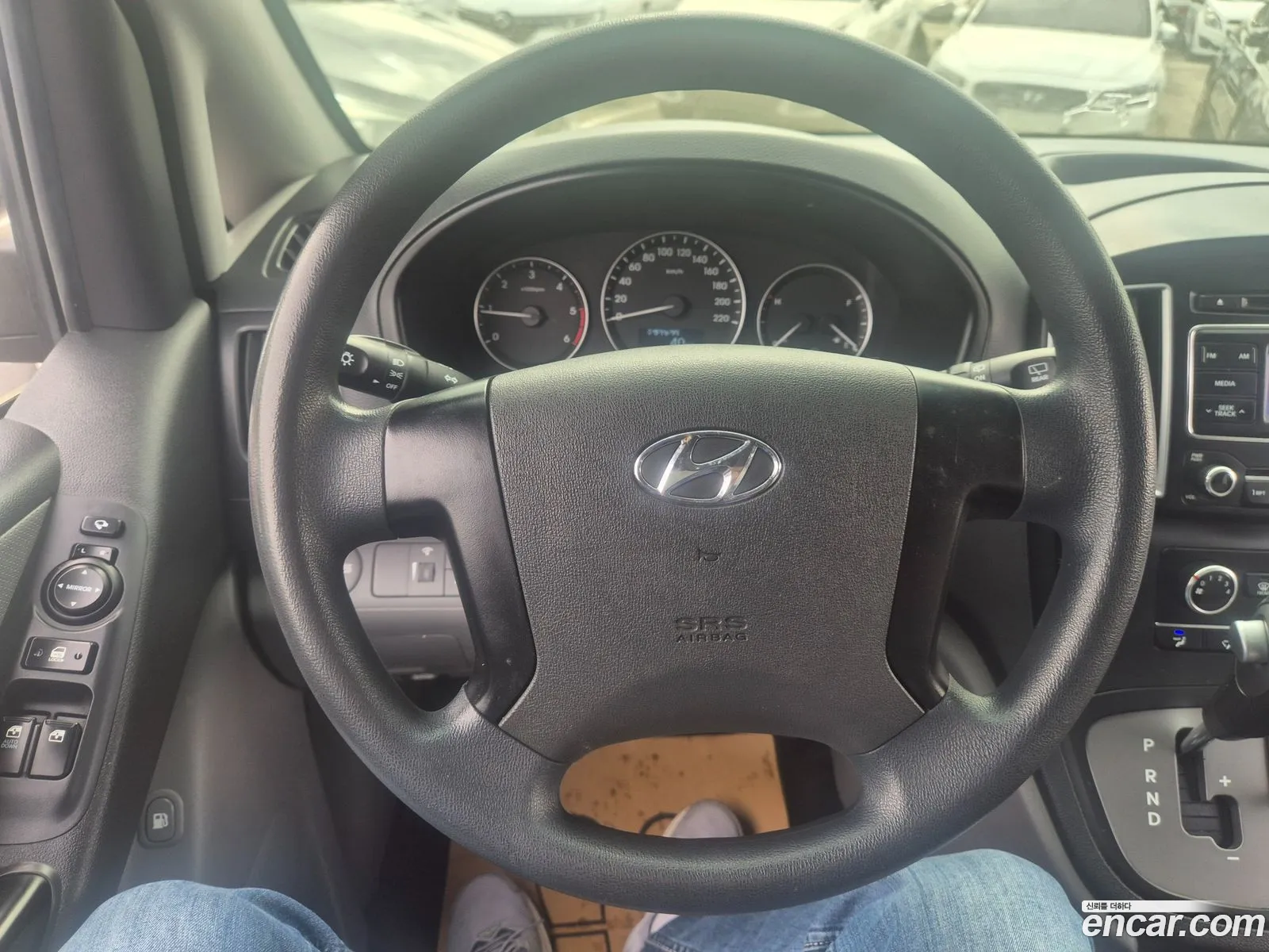 Hyundai Grand Starex 2017 — 12
