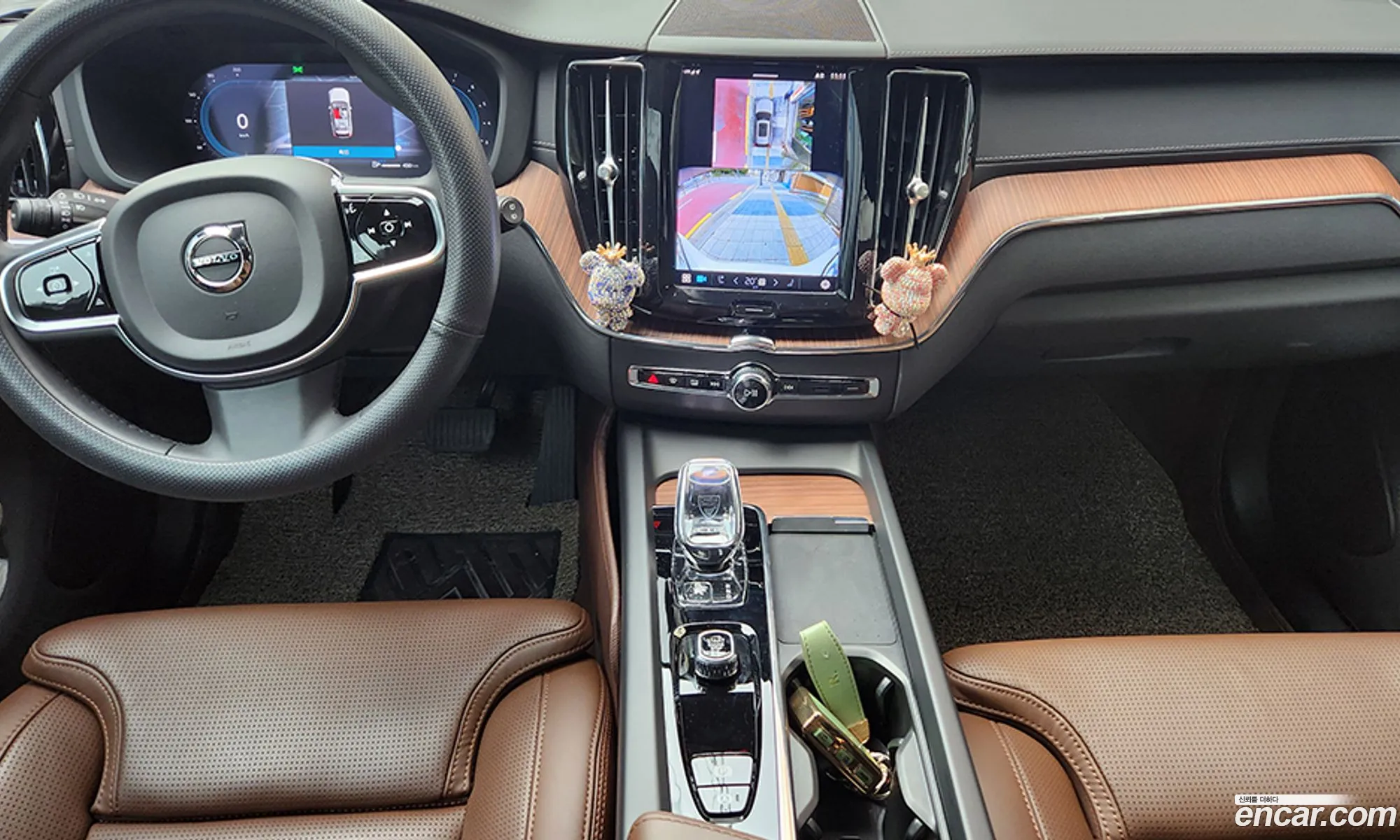Volvo XC60 2023 — 3