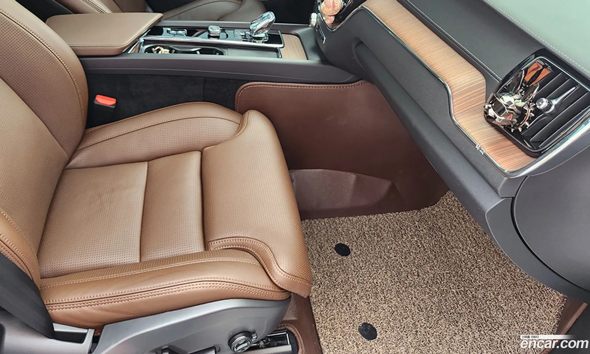 Volvo XC60 2023 — 15
