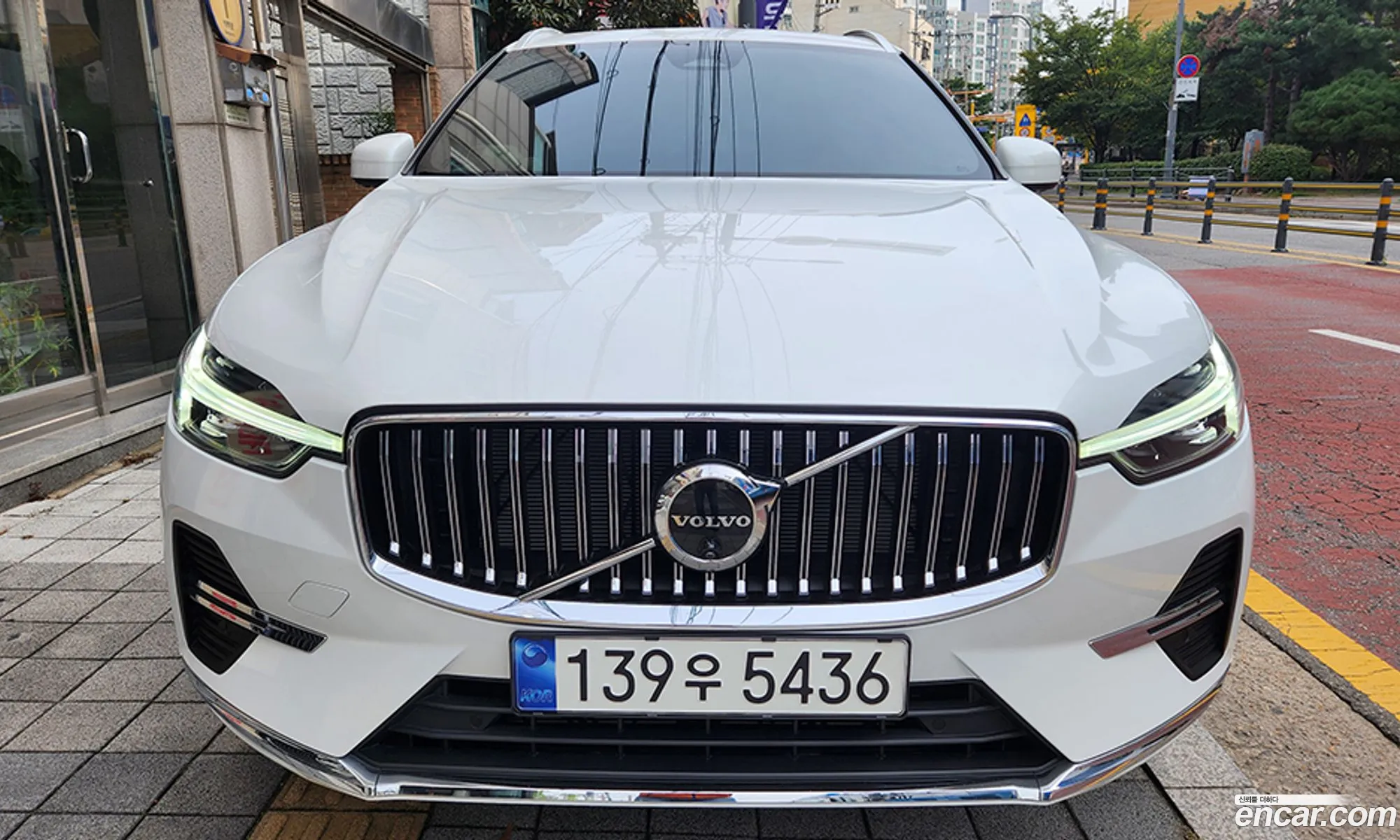 Volvo XC60 2023 — 17