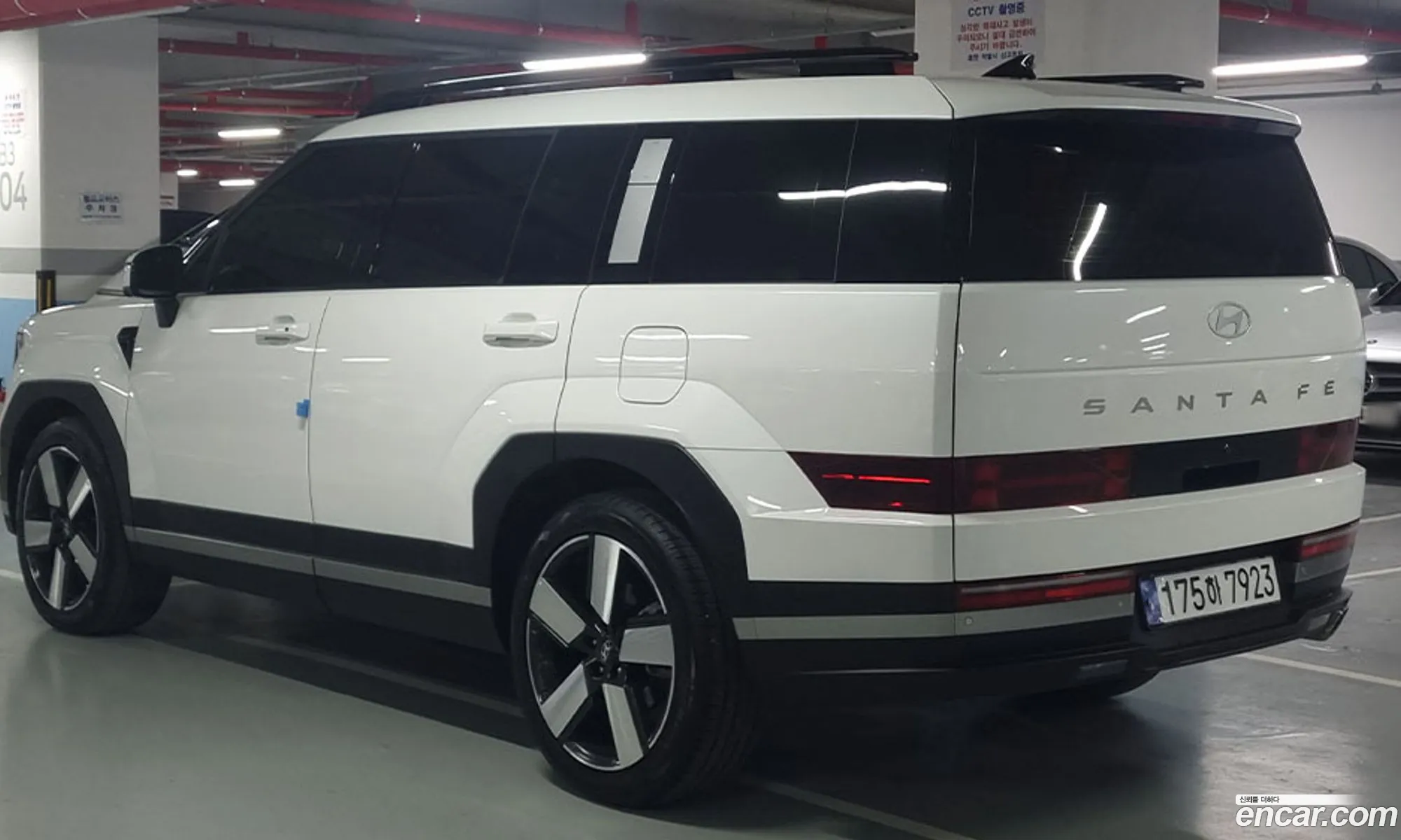 Hyundai Santa Fe 2023 — 18