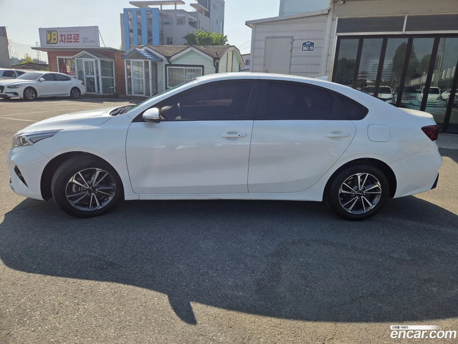 Kia K3 2022 — 14