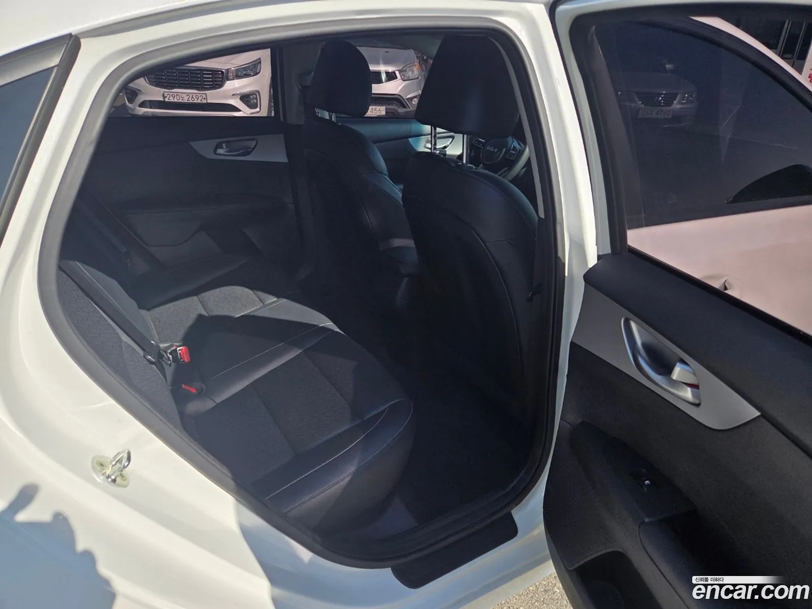 Kia K3 2022 — 7