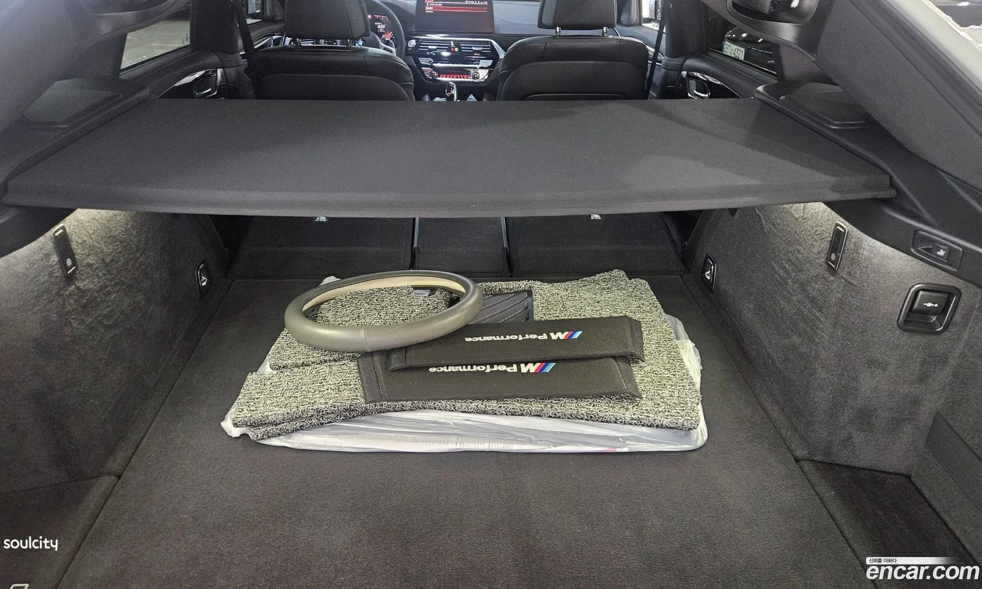 BMW 6 Series GT 2023 — 11