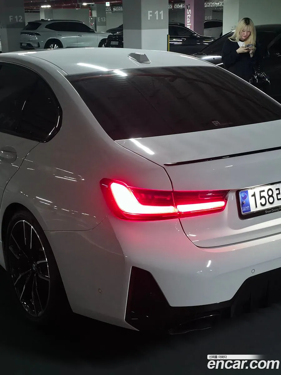 BMW 3 Series 2025 — 11