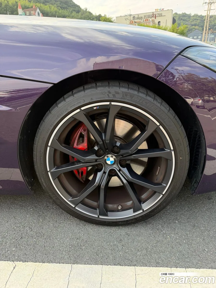 BMW Z4 2024 — 2