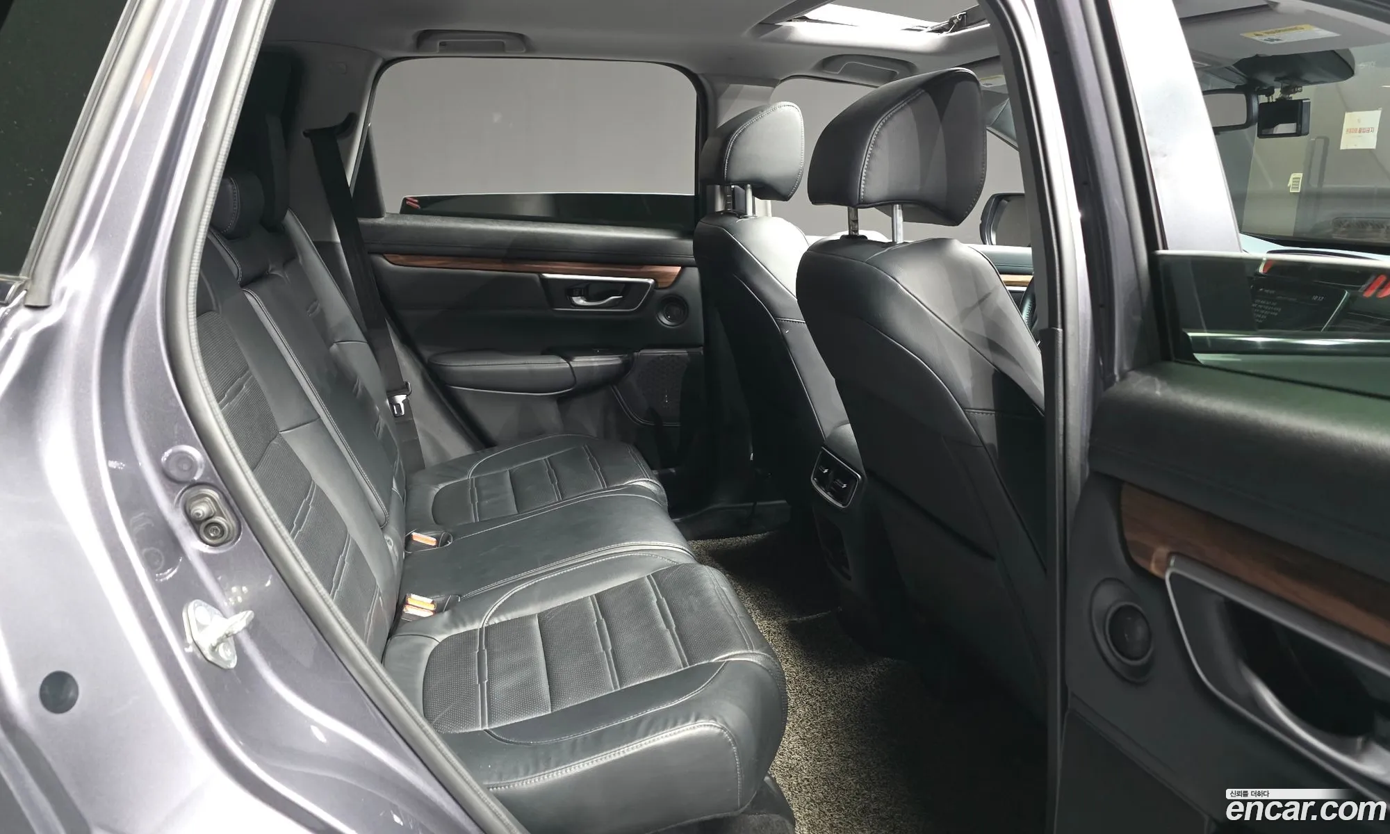 Honda CR-V 2019 5J6RW1870KL520403 — 24